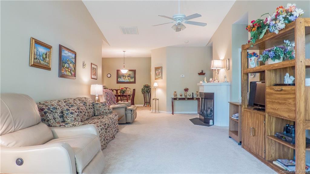 16627 Timber Crossing Road, Unit 16627 Charlotte, NC 28213 - Photo 2 of 16 Gallery Image 2