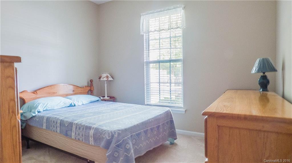 16627 Timber Crossing Road, Unit 16627 Charlotte, NC 28213 - Photo 11 of 16 Gallery Image 11