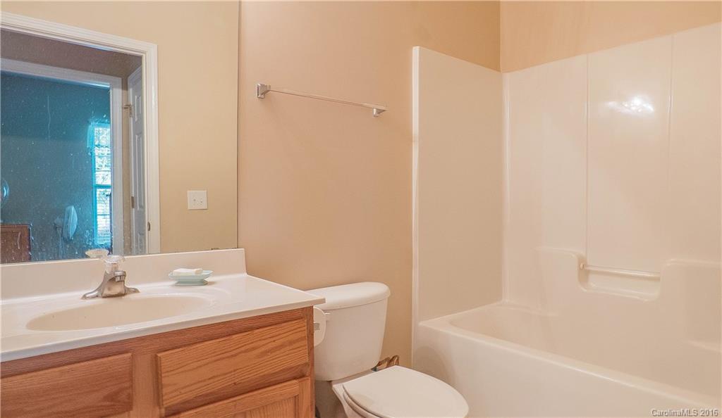 16627 Timber Crossing Road, Unit 16627 Charlotte, NC 28213 - Photo 12 of 16 Gallery Image 12