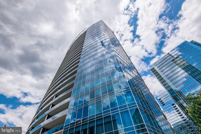 a view of a tall building