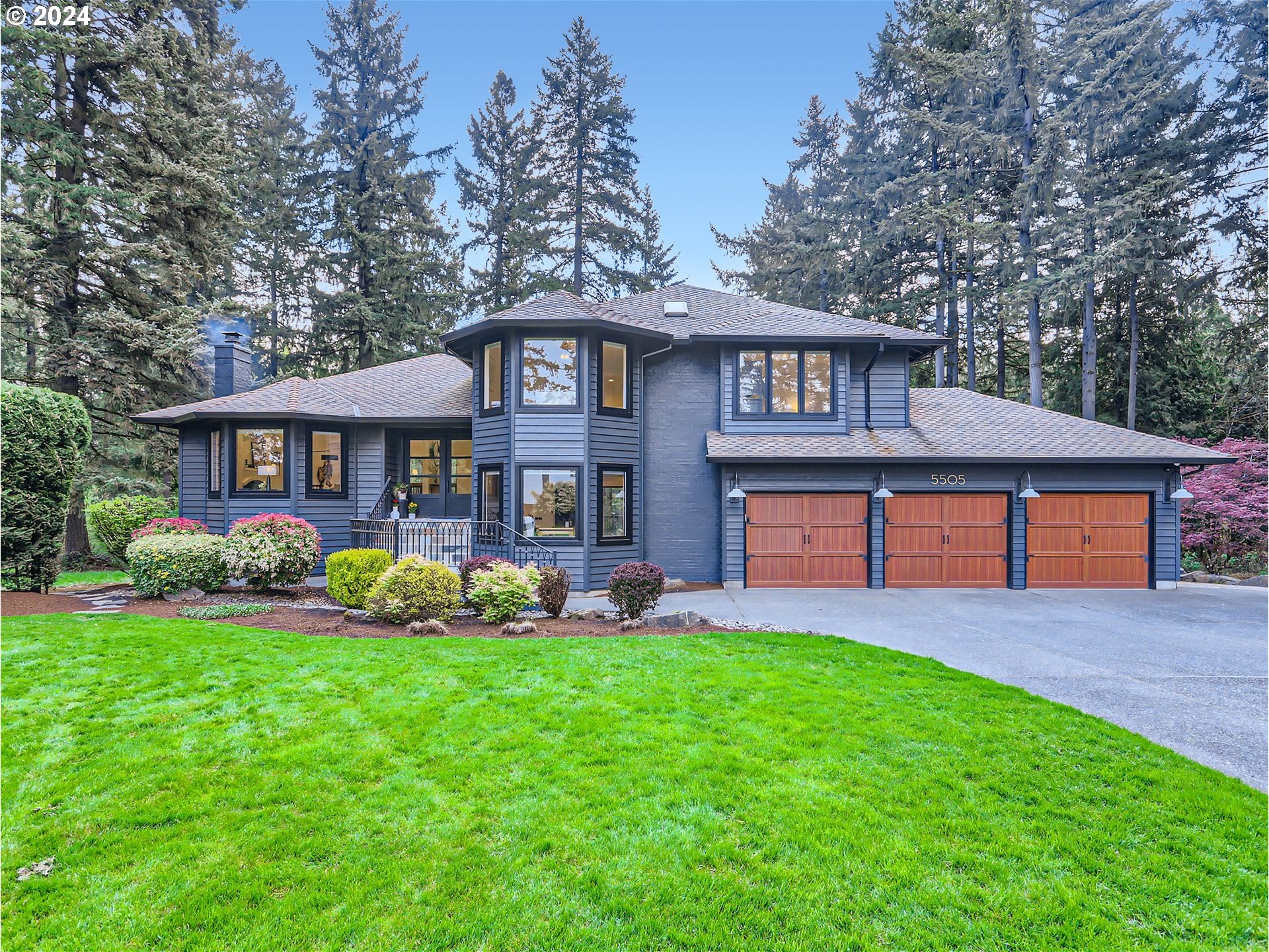 5505 Southwest Delker Road Tualatin, OR 97062 - Photo 3 of 35 Gallery Image 3