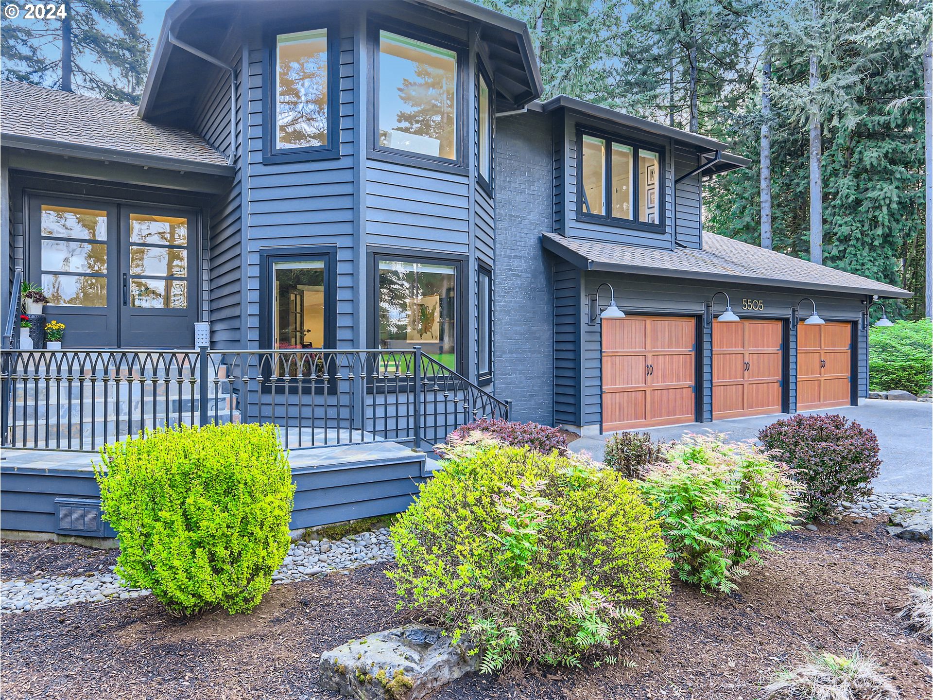 5505 Southwest Delker Road Tualatin, OR 97062 - Photo 4 of 35 Gallery Image 4