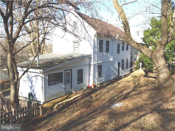 4100 Lower Road Bristol, PA 19007 - Photo 19 of 25 Exterior Back