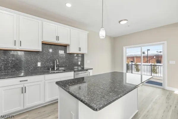 $4,000 | 150 North Auten Avenue, Somerville, NJ 08876