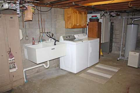 8324 West Stanley Road Flushing, MI 48433 - Photo 22 of 28 20374846-21.JPG
