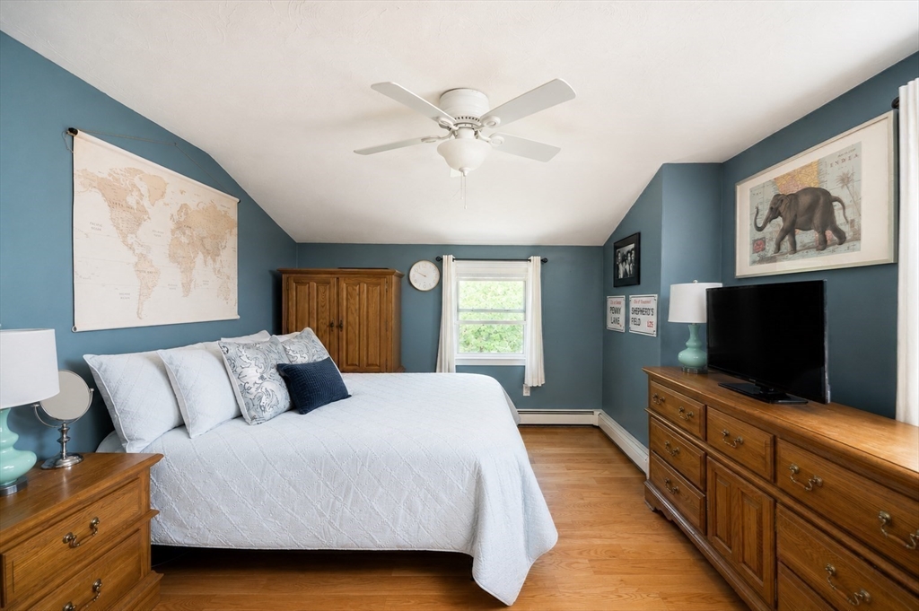 29 Wituwamat Road Weymouth, MA 02191 - Photo 8 of 24