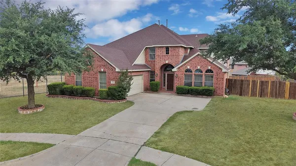$2,800 | 903 Fieldstone Drive, Cedar Hill, TX 75104