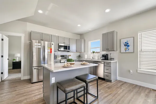 $750,000 | 893-899 Shadowleaf Avenue, Twin Falls, ID 83301