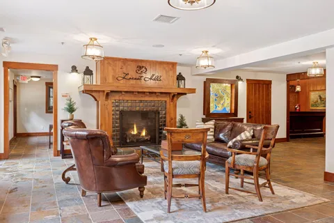 $3,125,000 | 405 Carpenters Point, Wayzata, MN 55391