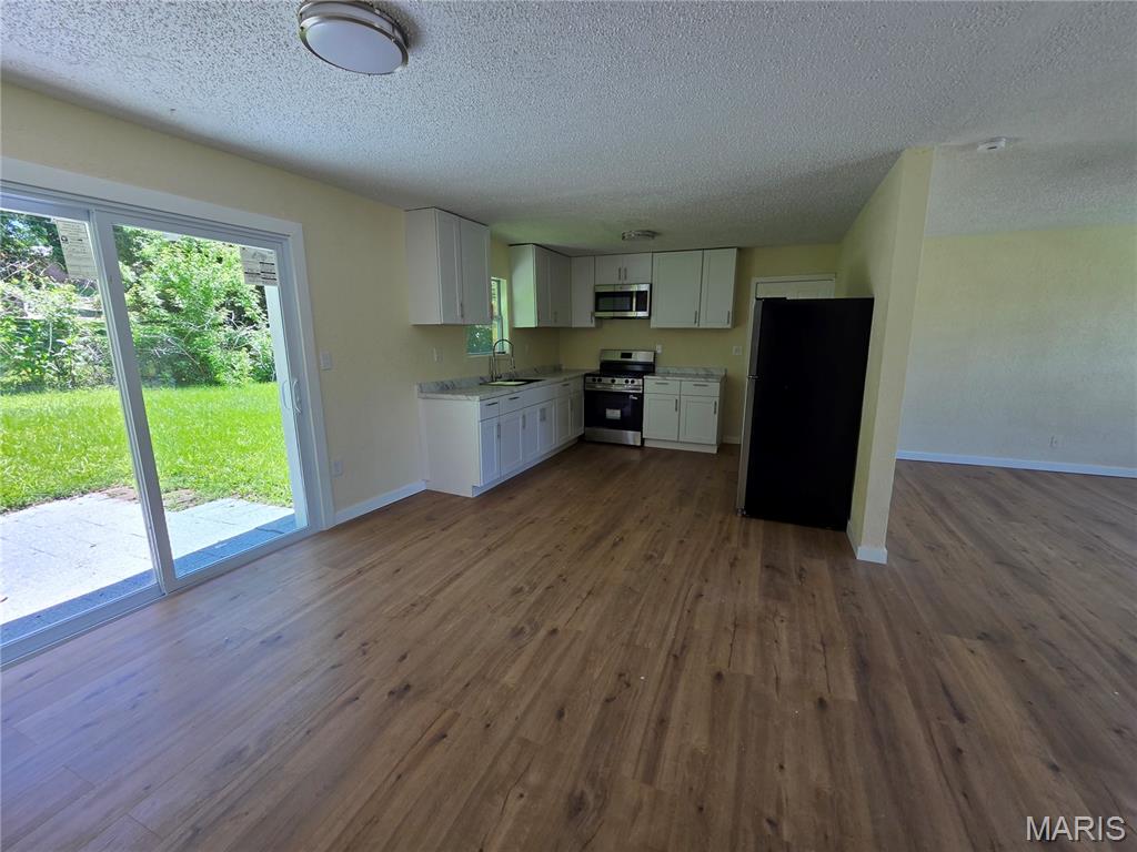 4 Hi-Pointe Drive Belleville, IL 62223 - Photo 18 of 27