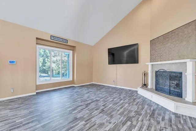 $370,000 | 3706 Wheatridge Drive, St. Joseph, MO 64506