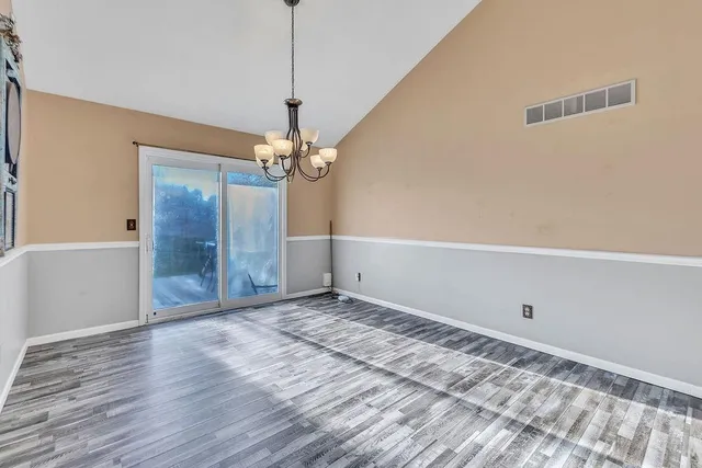 $370,000 | 3706 Wheatridge Drive, St. Joseph, MO 64506