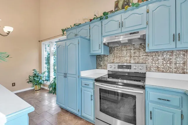 $370,000 | 3706 Wheatridge Drive, St. Joseph, MO 64506