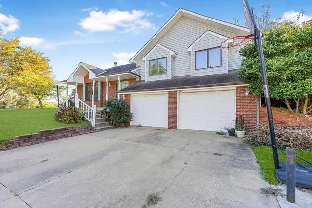 $370,000 | 3706 Wheatridge Drive, St. Joseph, MO 64506