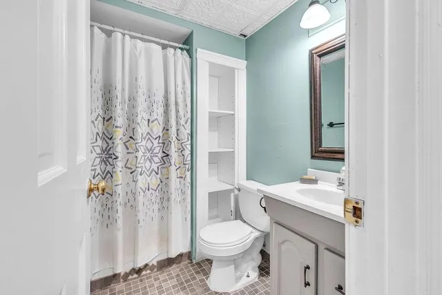 $370,000 | 3706 Wheatridge Drive, St. Joseph, MO 64506