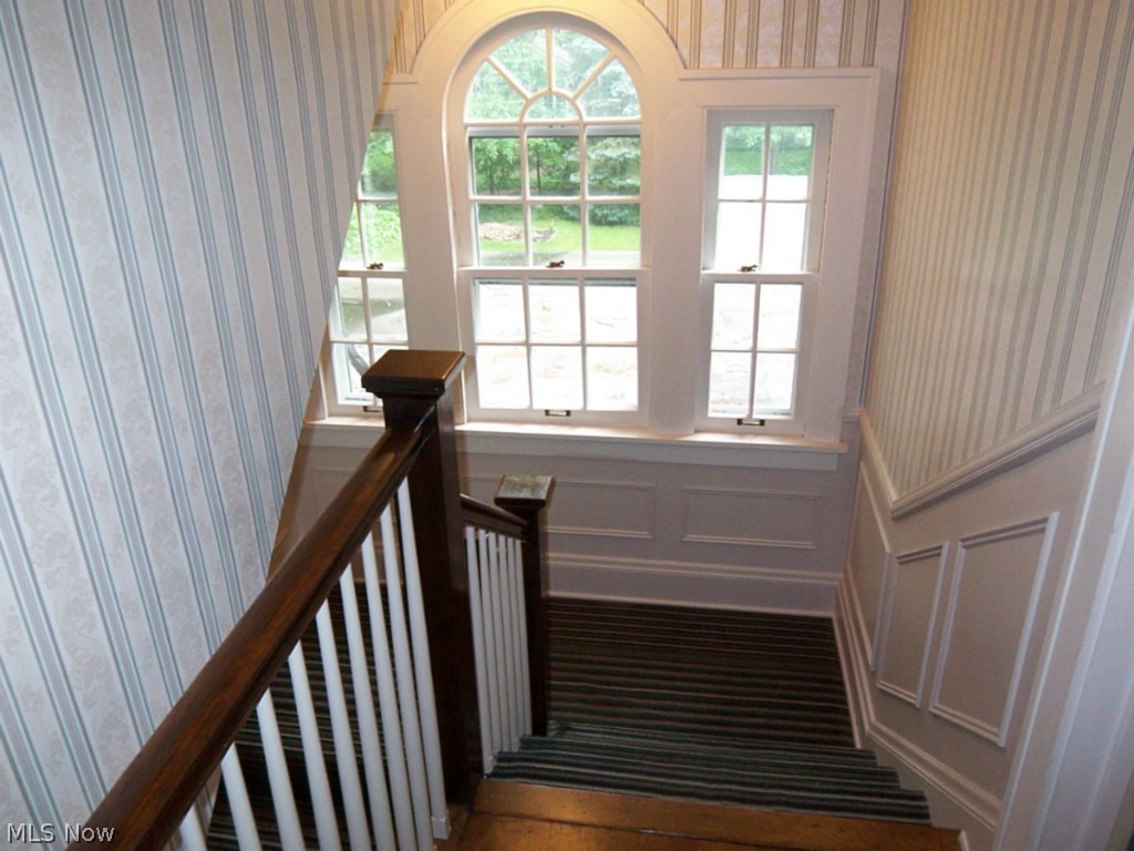 1309 Yellowstone Road Cleveland, OH 44121 - Photo 12 of 25 Gallery Image 12