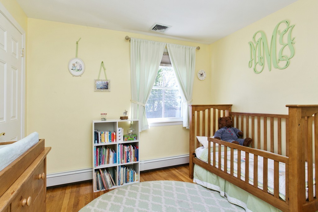 19 Townly Road, Unit 19 Watertown, MA 02472 - Photo 5 of 20 Gallery Image 5