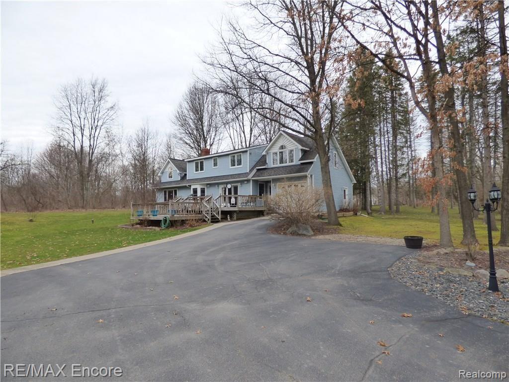 700 Munger Road Holly, MI 48442 - Photo 32 of 40 P1030311.JPG