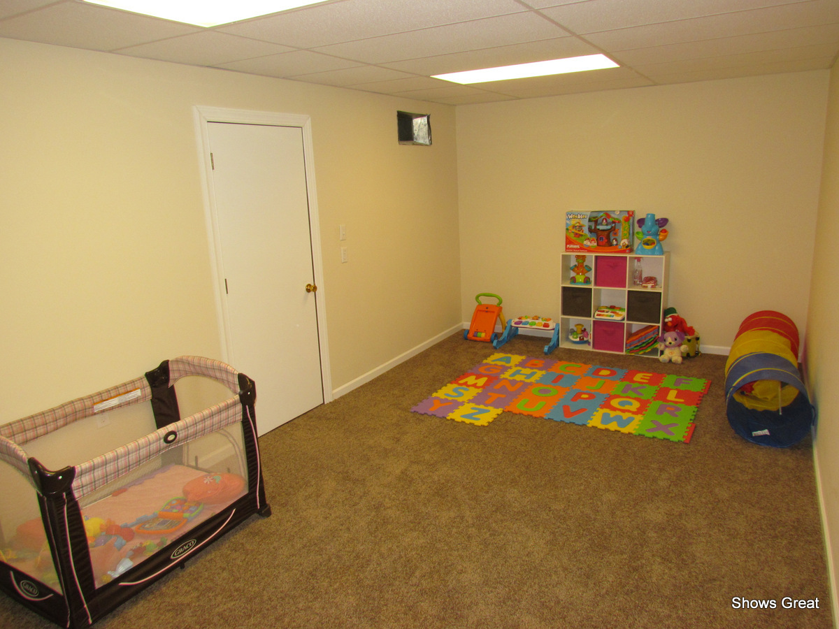 255 Deerfield Road Hardy, VA 24101 - Photo 21 of 23 Play Area