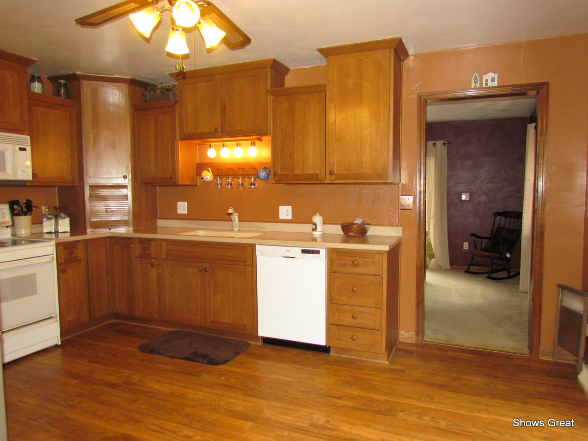 255 Deerfield Road Hardy, VA 24101 - Photo 9 of 23 Kitchen