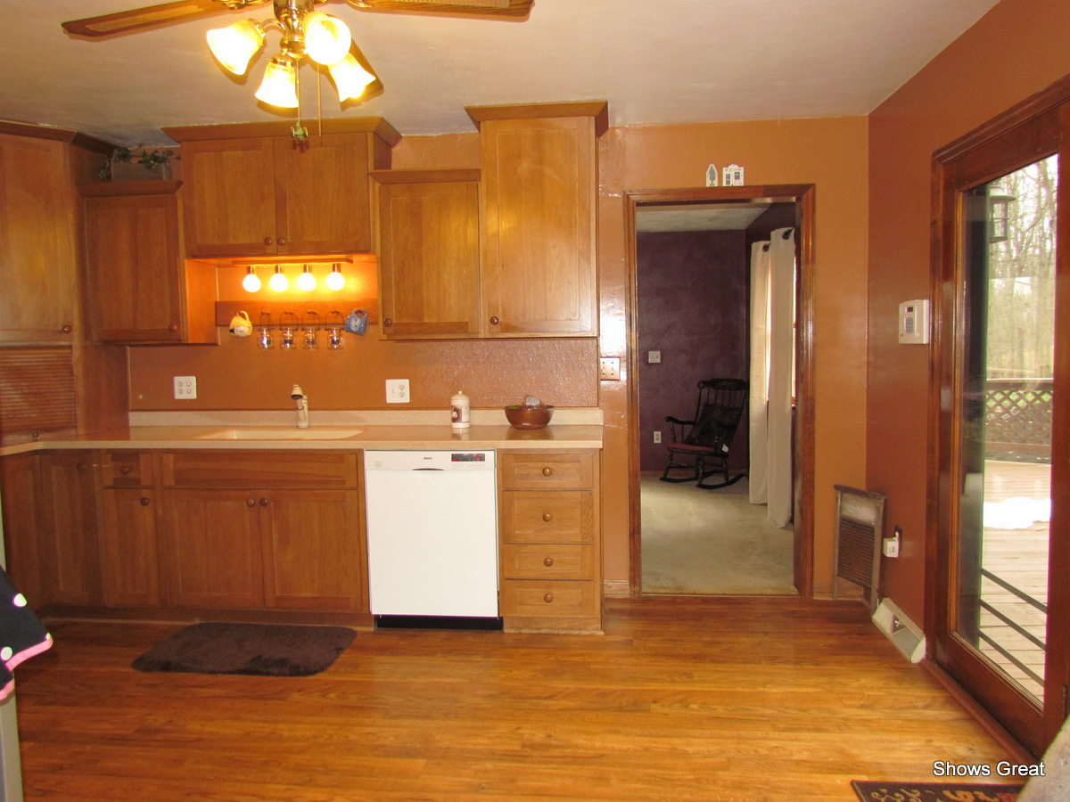 255 Deerfield Road Hardy, VA 24101 - Photo 10 of 23 Kitchen