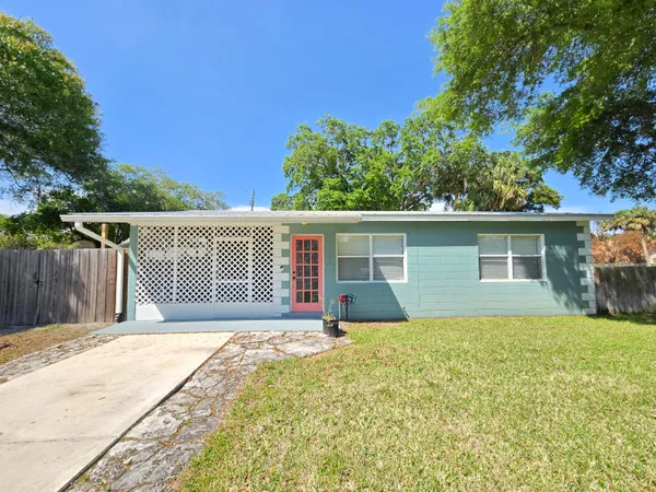 $2,500 | 330 Barraclough Street, Fort Pierce, FL 34982