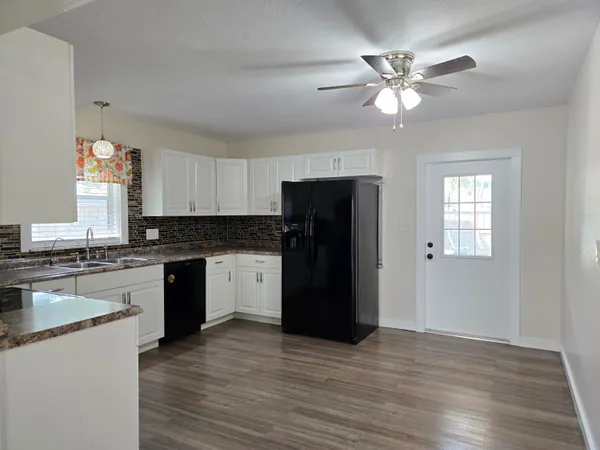 $2,500 | 330 Barraclough Street, Fort Pierce, FL 34982