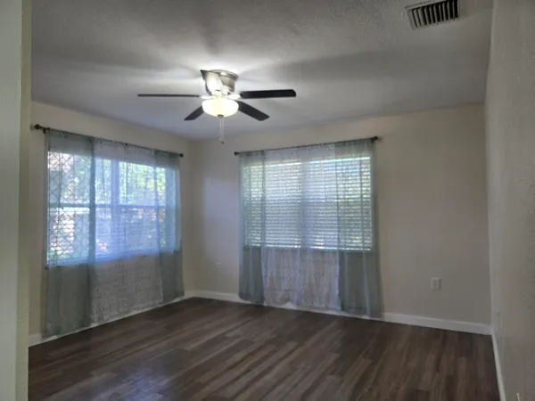 $2,500 | 330 Barraclough Street, Fort Pierce, FL 34982