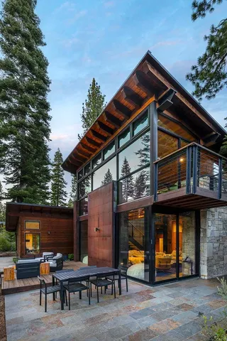 $5,150,000 | 8750 Breakers Court, Truckee, CA 96161
