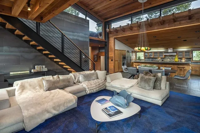 $5,150,000 | 8750 Breakers Court, Truckee, CA 96161