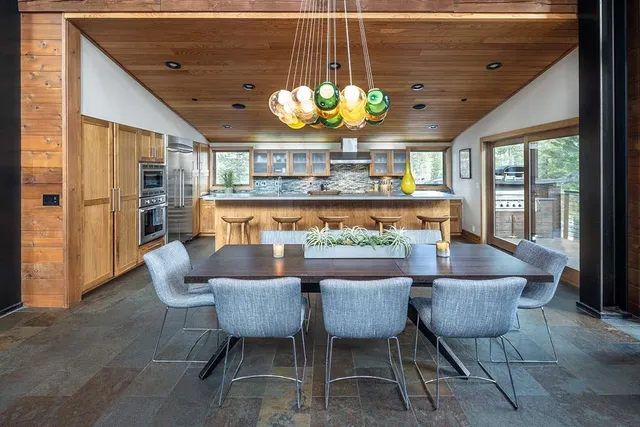 $5,150,000 | 8750 Breakers Court, Truckee, CA 96161