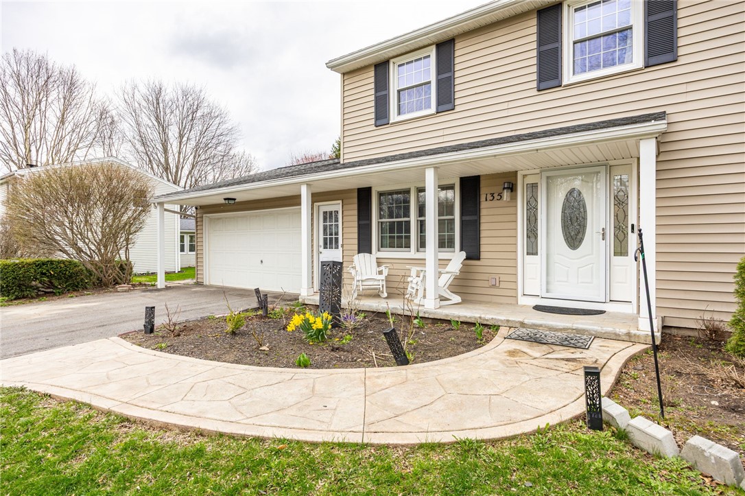 135 Maple Hill Farm Road Penfield, NY 14526 - Photo 3 of 45