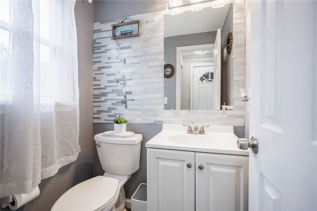 135 Maple Hill Farm Road Penfield, NY 14526 - Photo 36 of 45 half bath