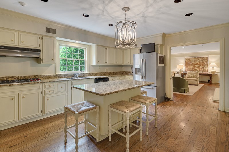4178 Walnut Grove Road Memphis, TN 38117 - Photo 5 of 25
