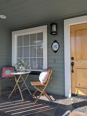 a dinning table and chair in a room