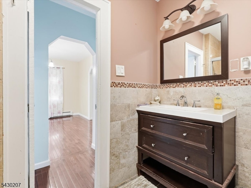 615 Spruce Street Roselle, NJ 07203 - Photo 12 of 31
