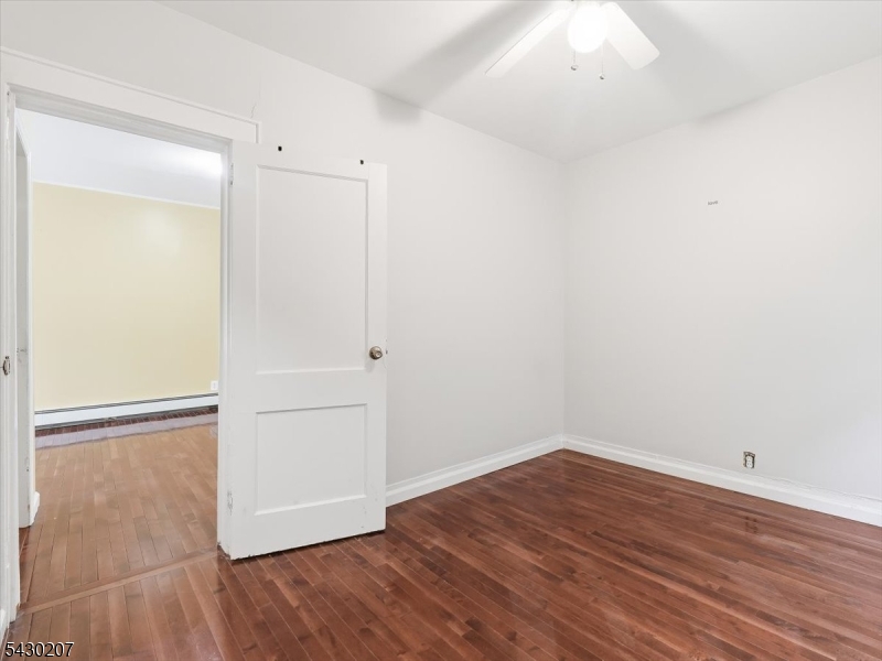 615 Spruce Street Roselle, NJ 07203 - Photo 15 of 31