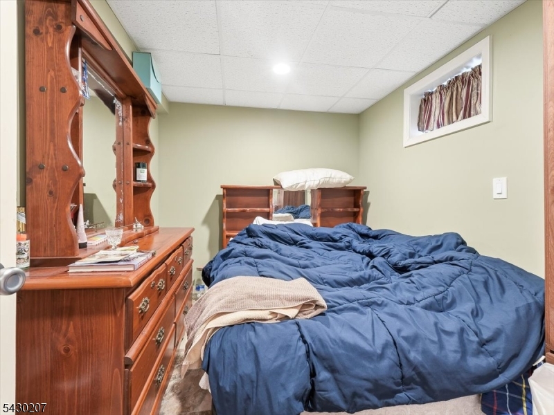 615 Spruce Street Roselle, NJ 07203 - Photo 17 of 31