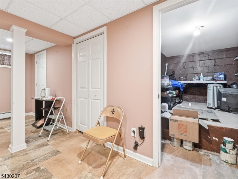 615 Spruce Street Roselle, NJ 07203 - Photo 18 of 31