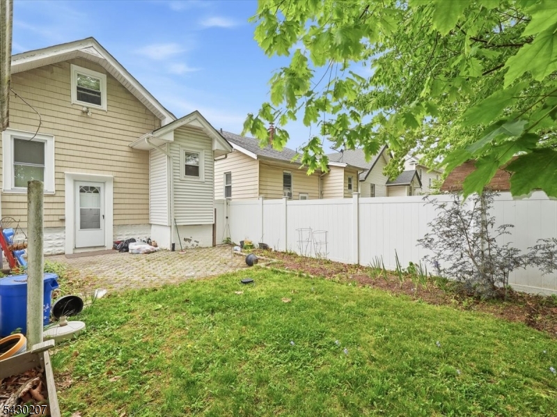 615 Spruce Street Roselle, NJ 07203 - Photo 26 of 31