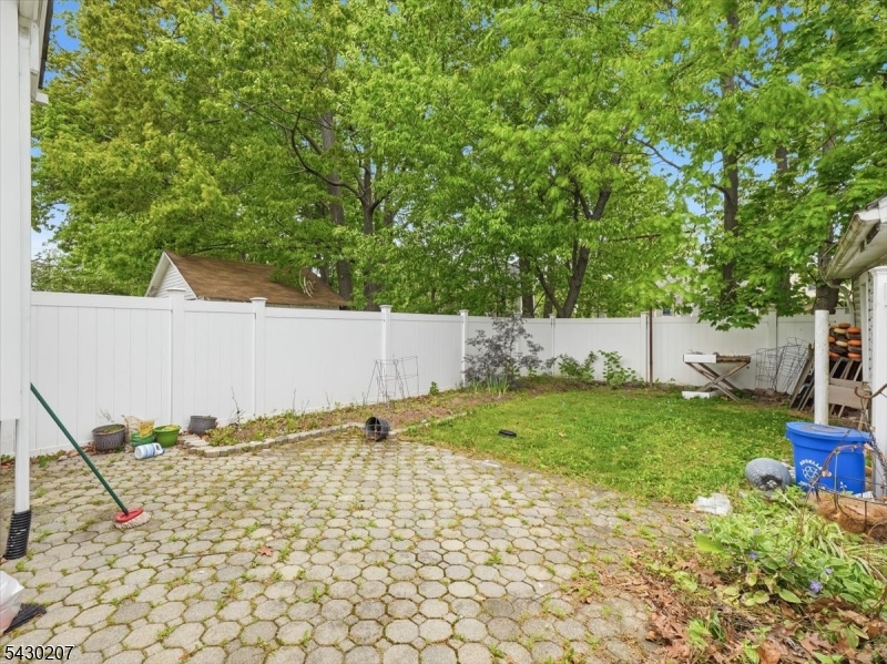 615 Spruce Street Roselle, NJ 07203 - Photo 29 of 31