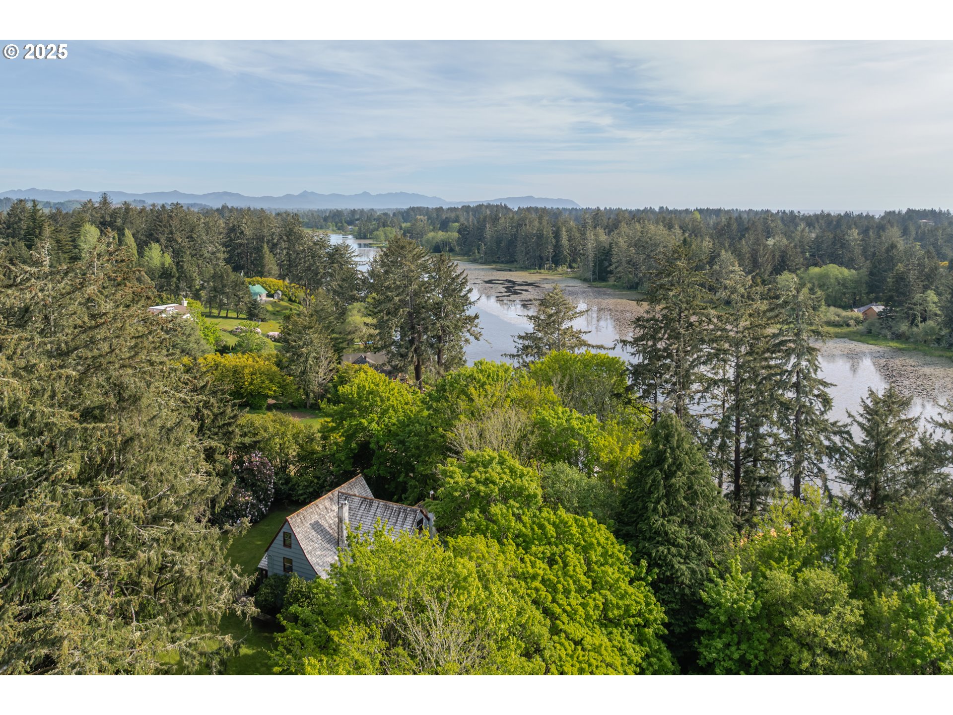 92216 Whiskey Road Warrenton, OR 97146 - Photo 48 of 48 a view of a garden