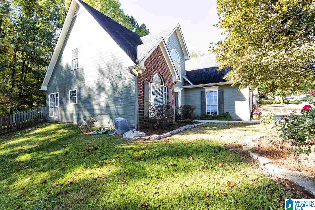 220 Greenfield Lane Alabaster, AL 35007 - Photo 8 of 44