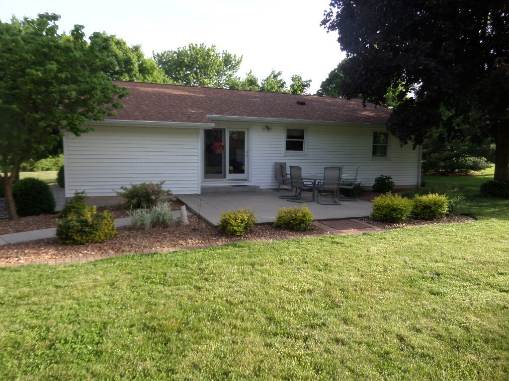 7935-e 225n County Road Charleston, IL 61920 - Photo 28 of 34
