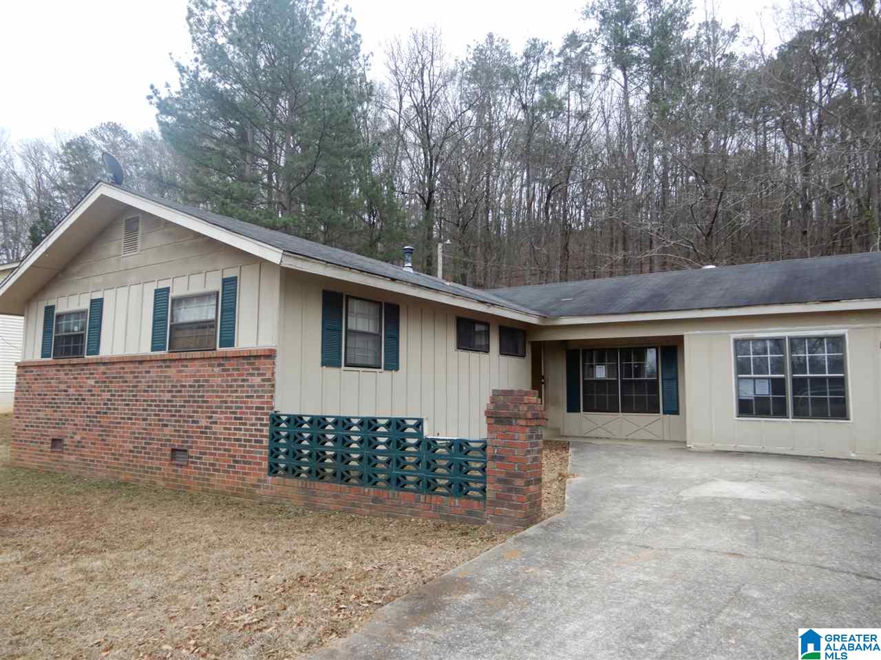1431 Fairmont Road Sylacauga, AL 35150 - Photo 1 of 11