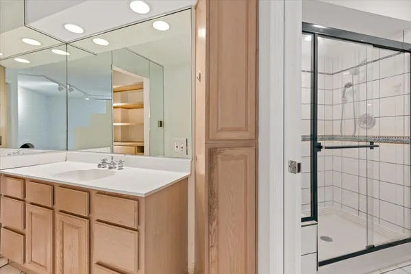 $449,800 | 414 South Dee Road, Park Ridge, IL 60068