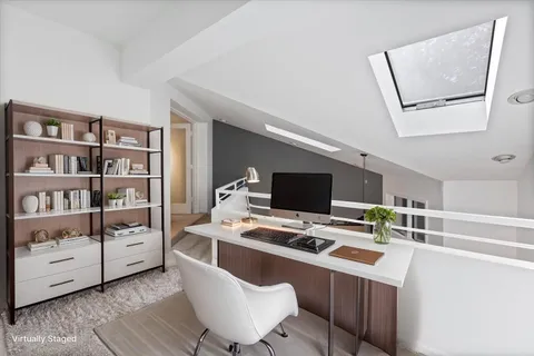 $475,000 | 414 South Dee Road, Park Ridge, IL 60068