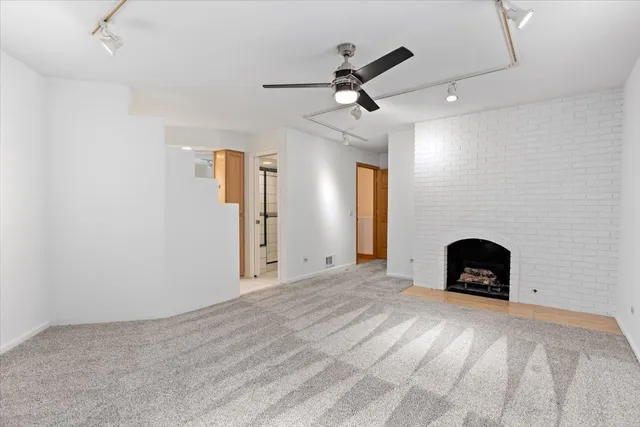 $475,000 | 414 South Dee Road, Park Ridge, IL 60068