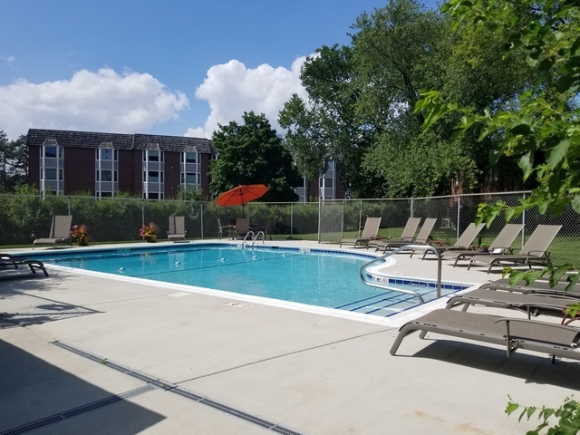 414 South Dee Road Park Ridge, IL 60068 - Photo 2 of 32