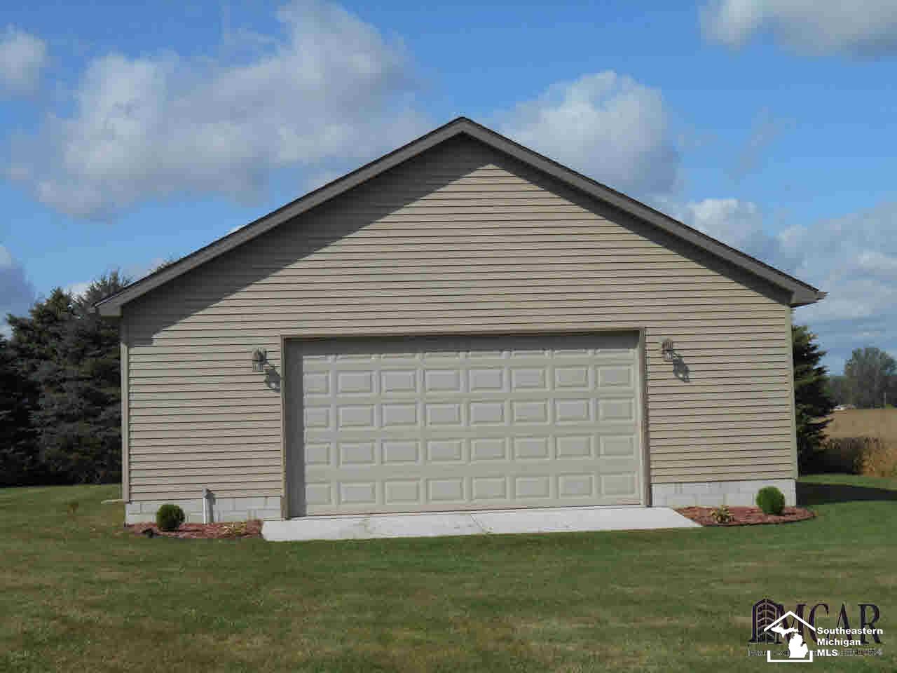 1278 Wells Road Dundee, MI 48131 - Photo 26 of 42 21376150-25.JPG